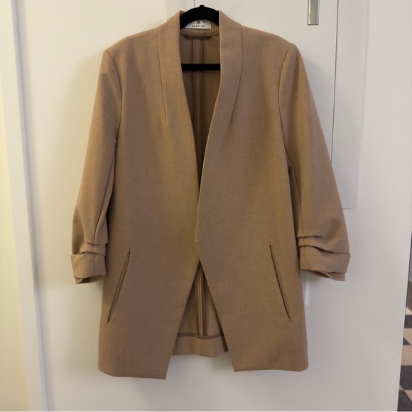 Aritzia Babaton Power Blazer 00 - Picture 10 of 11